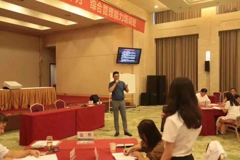 2-1ZR01113553O.jpg 2-1ZR01113553O.jpg