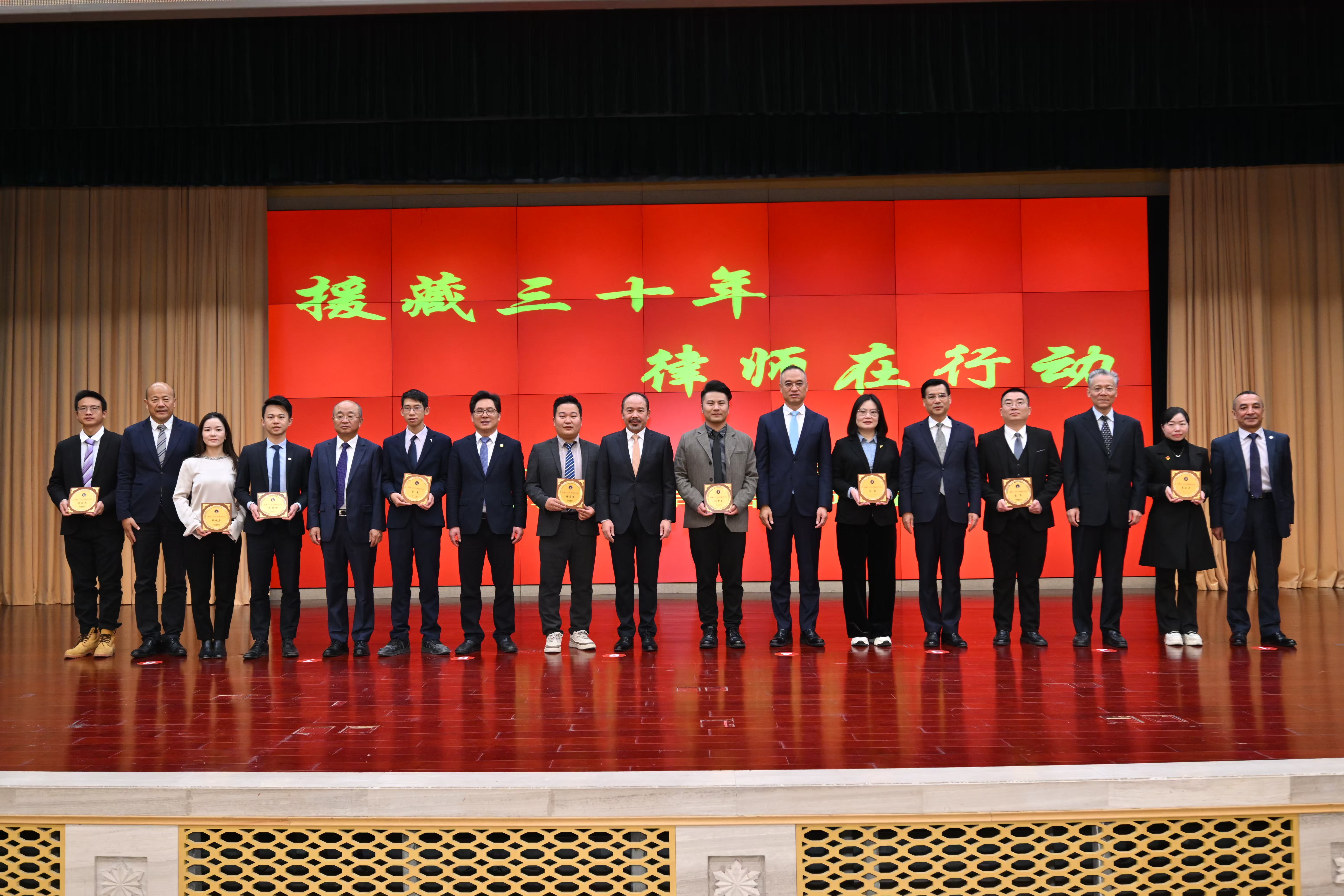 a1380fae2b66656733faa40953b74ef.jpg a1380fae2b66656733faa40953b74ef.jpg