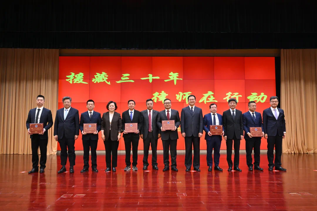 61e4d538b4ddcd1f8a65a9e1916e69d.jpg 61e4d538b4ddcd1f8a65a9e1916e69d.jpg