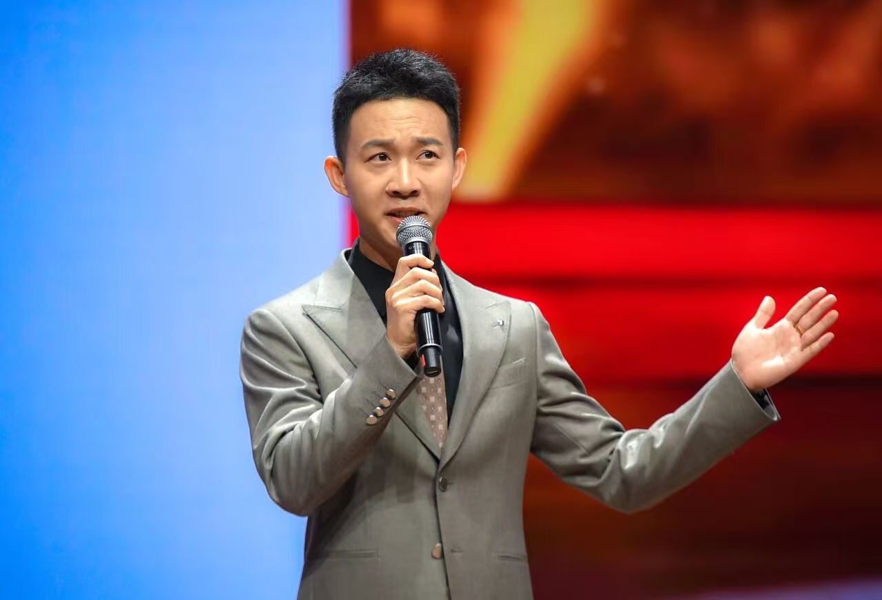 趙世紀(jì).jpg 趙世紀(jì).jpg